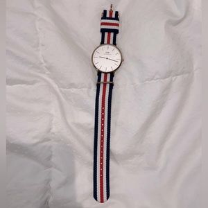 Daniel Wellington white& gold CLASSIC ST MAWES watch. CLASSIC CANTERBURY strap.